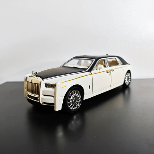 Rolls-Royce Phantom 1:32 Scale Die-Cast Model Car